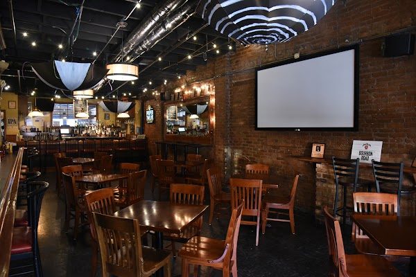 Elgin Public House